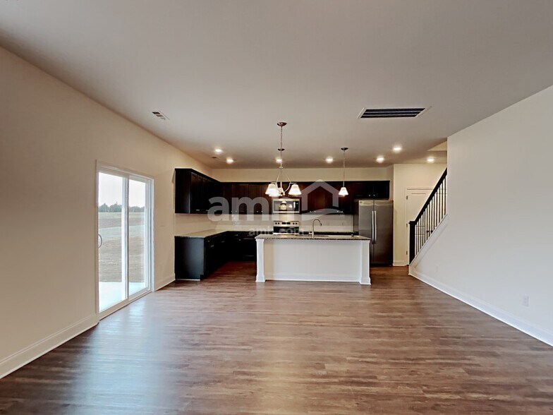 Building Photo - 4860 Chutney Dr