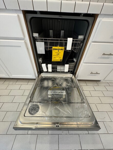 Building Photo - 18043 Martha St