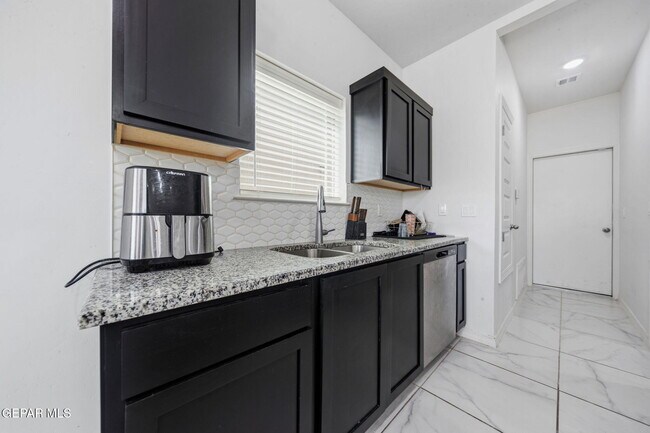 Building Photo - 14508 Brianna Leah Dr