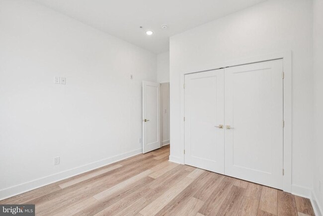 Building Photo - 5034 Florence Ave