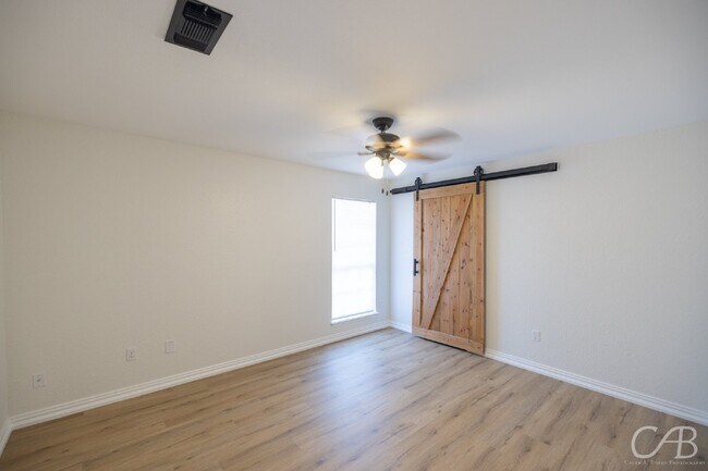 Building Photo - 3610 Purdue Ln