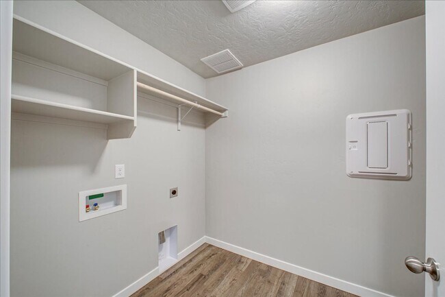 Building Photo - Adorable Nampa Home - Close Access To Ever...