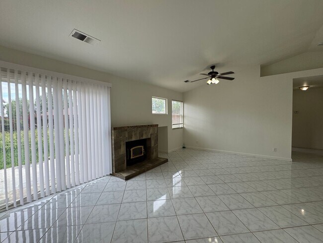 Building Photo - Three Bed, Two Bath Home with Two Car Garage