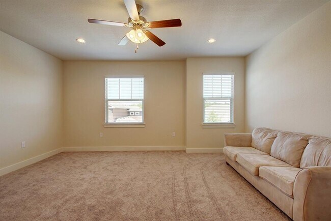 Building Photo - 12205 Cottage Promenade Ct