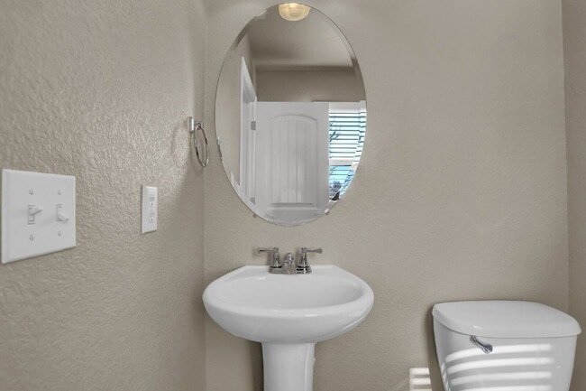 Building Photo - 2688 Sierra Springs Dr