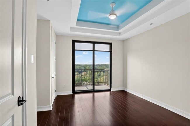 Building Photo - 2233 Peachtree Rd NE