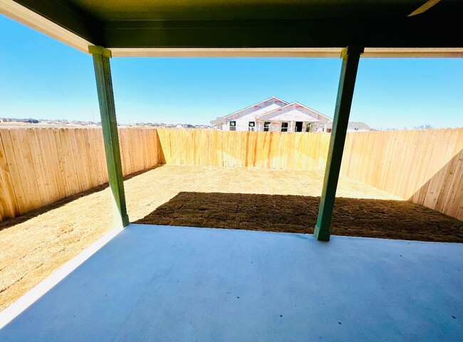 Building Photo - 3/2 Navarro ISD in Seguin