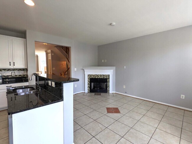 Building Photo - 13996 Khalid Ln