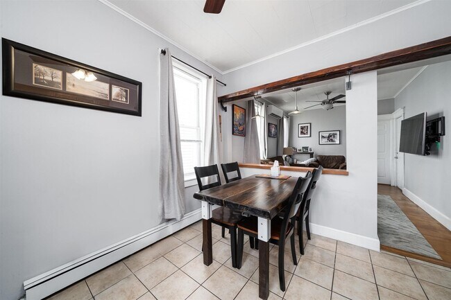 Building Photo - 27 Reservoir Ave