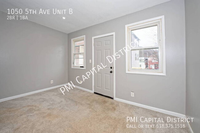 Building Photo - Recently Remodeled, Modern 2 bed/1 bath Ap...