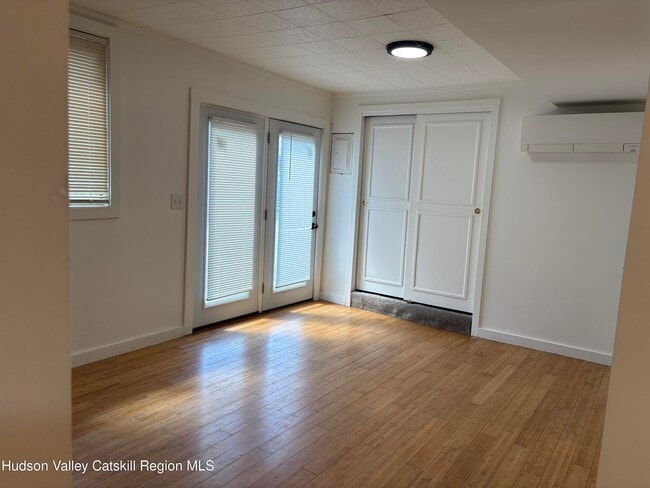 Building Photo - 55 Livingston St