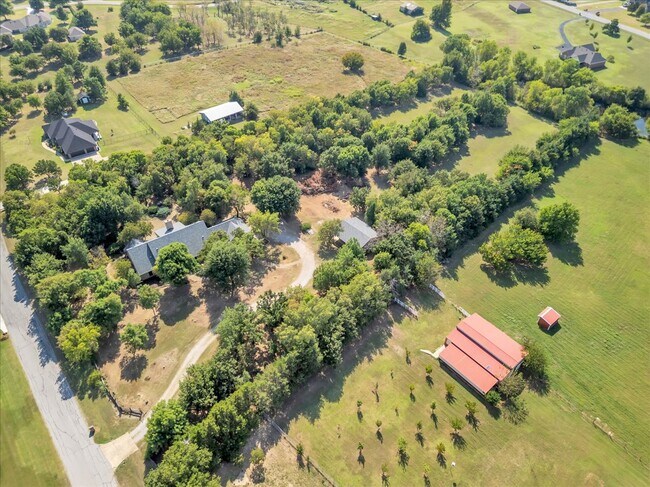 Building Photo - 4075 St Croix Dr