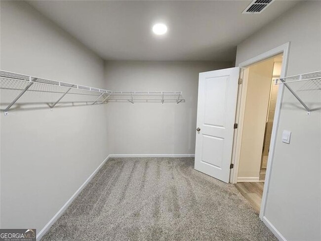 Building Photo - 235 Vly Oak Dr