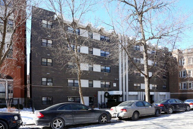 Primary Photo - 6030 N Kenmore Ave