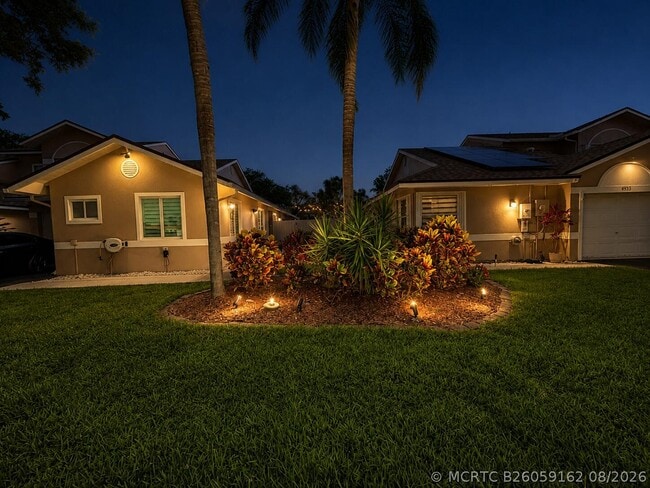 Building Photo - 4929 W Lakes Dr