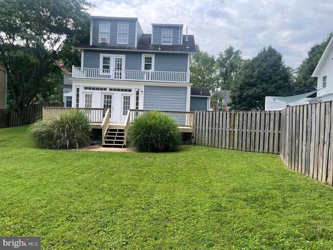 Building Photo - 4605 Davidson Dr