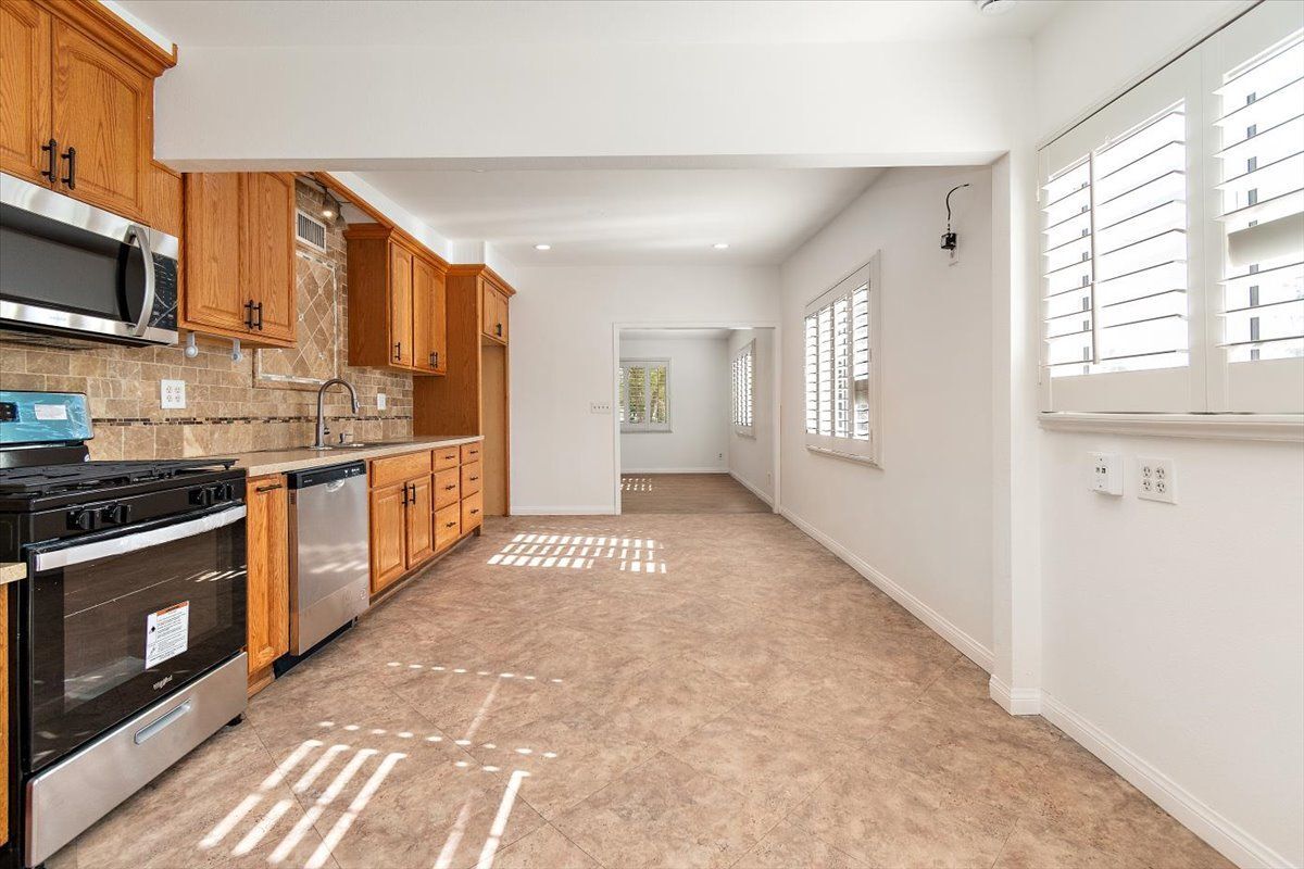 Building Photo - 4270 Woodward Ave