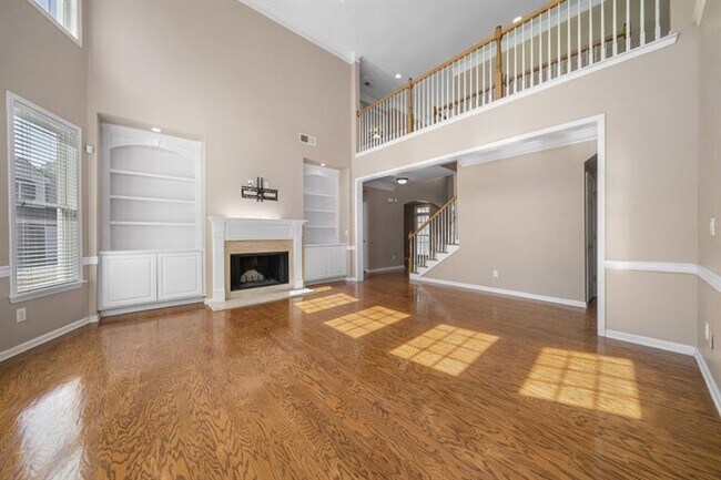 Building Photo - 130 Candler Ct