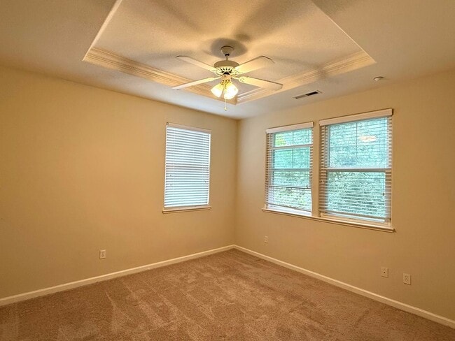 Building Photo - $3,700 / 3BR GORGEOUS CENTRAL FREMONT TOWNHOME IN PARKMONT