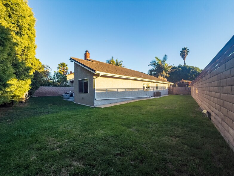 Building Photo - 5323 W Goldenwood Dr