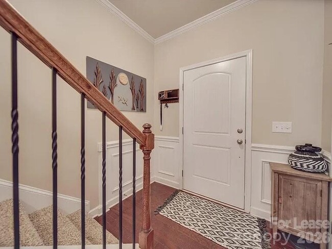 Building Photo - 5657 Tipperlinn Way