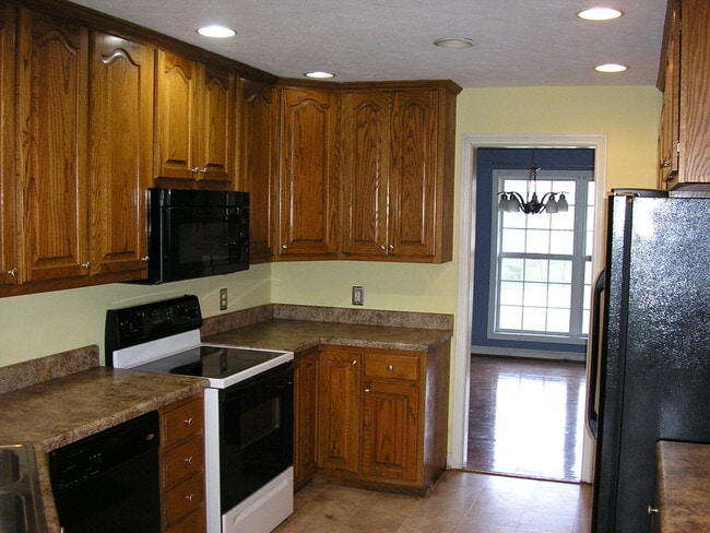 Building Photo - 148 Winding Creek Rd