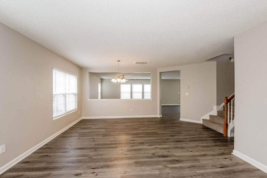 Building Photo - 4235 Everest Dr