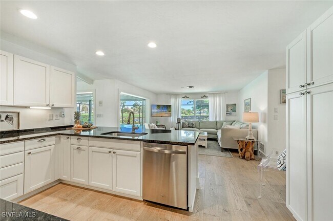 Building Photo - 239 Torrey Pines Point