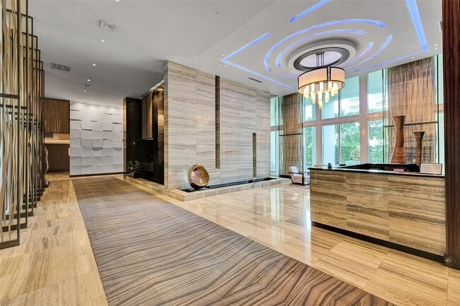 Building Photo - 101 S Fort Lauderdale Beach Blvd