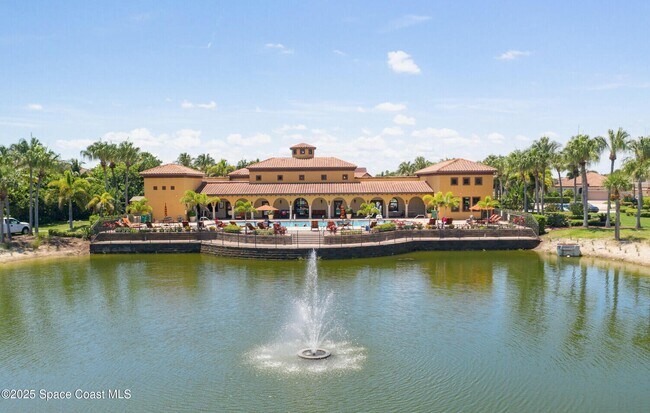 Building Photo - 725 Ventura Dr