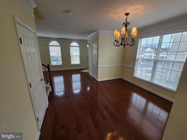 Building Photo - 116 Douglas Dr