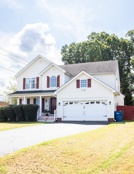 Primary Photo - 9023 Jeans Grove Ln