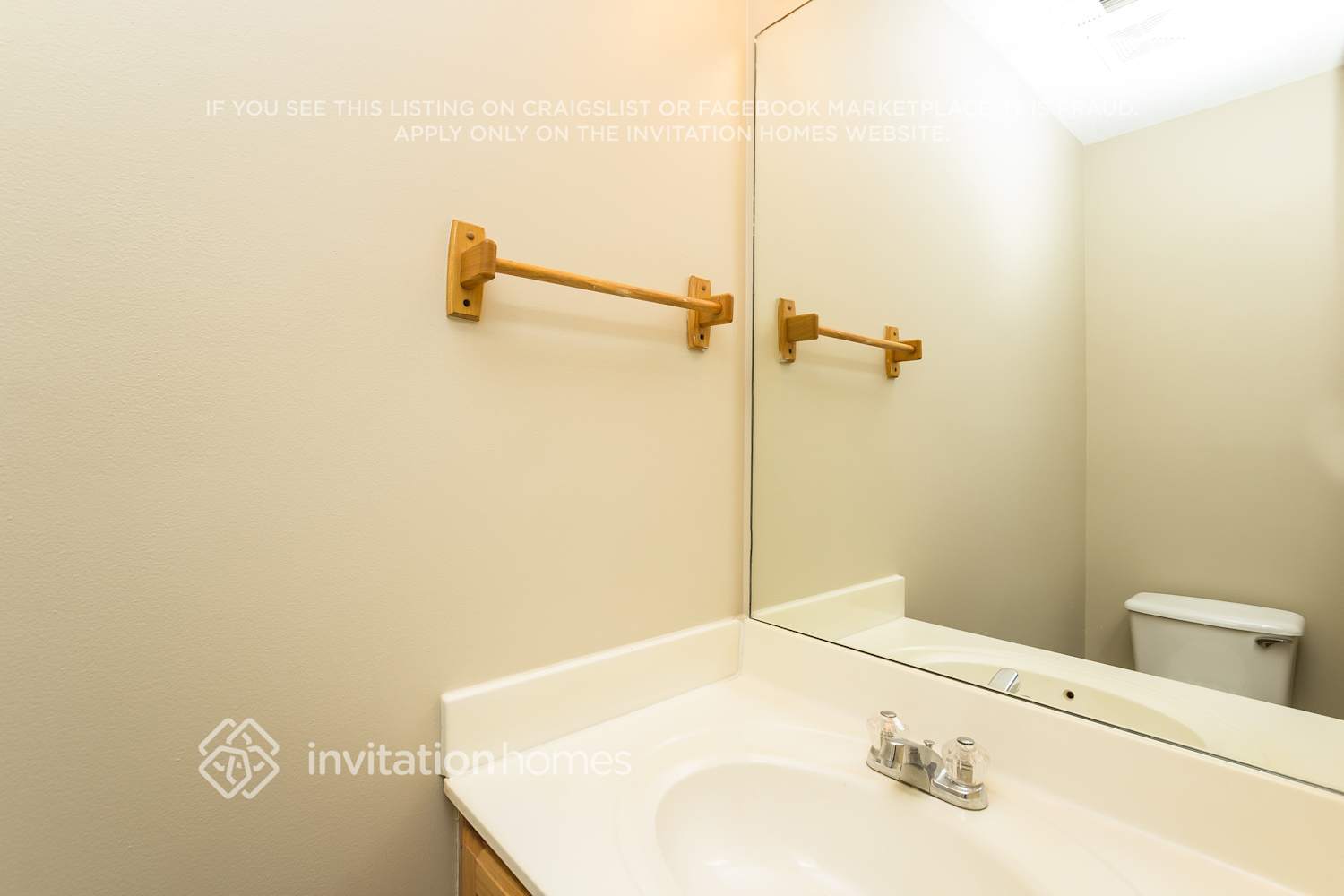 Building Photo - 5773 River Side Walk