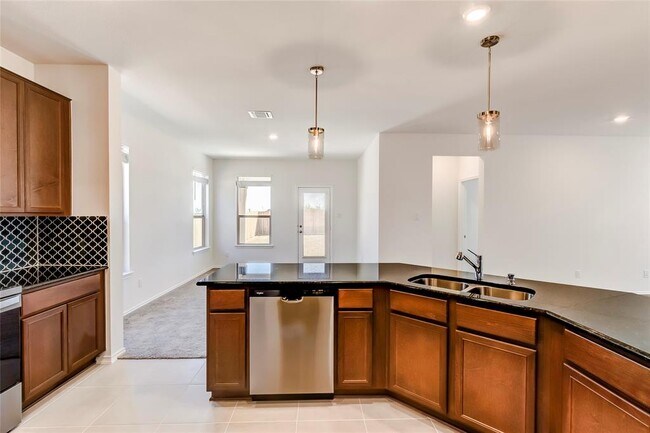 Building Photo - 1508 Carriageway Dr