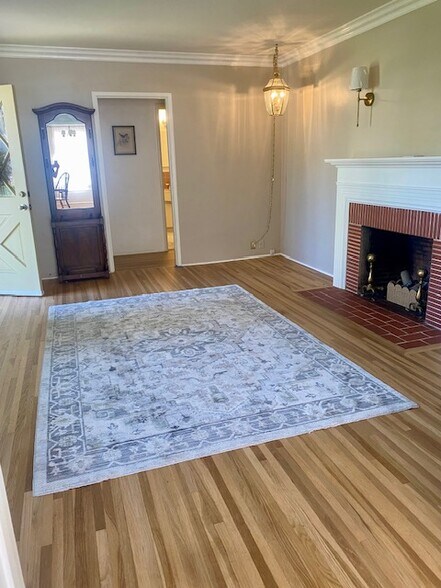 Building Photo - 4828 Grand Ave