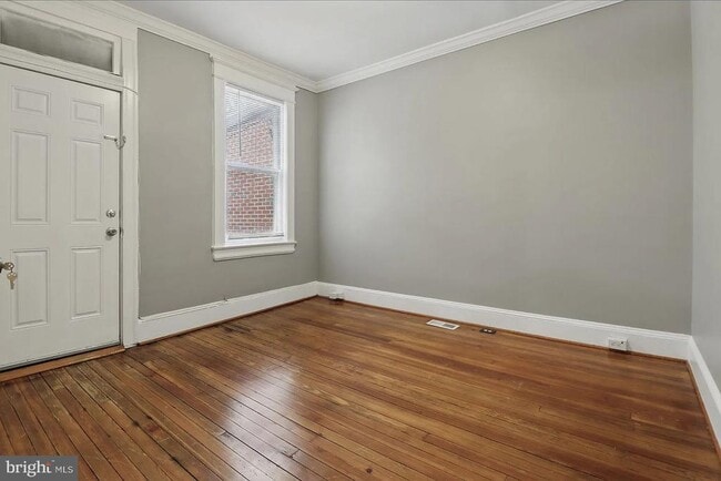 Building Photo - 809 Jefferson St NW