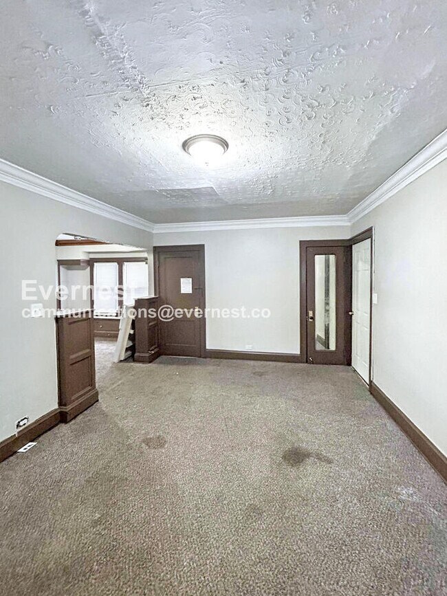 Building Photo - 12110 Lenacrave Ave