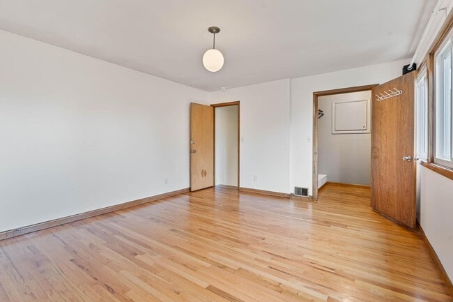 Building Photo - Beautiful, modern 4-bdrm/2-bath home in Concordia—Private, urban sanctuary w/ flex spaces