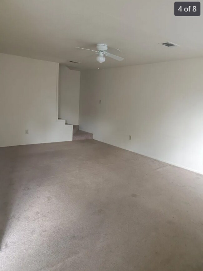 Building Photo - 8565 Glen Meadow Ln