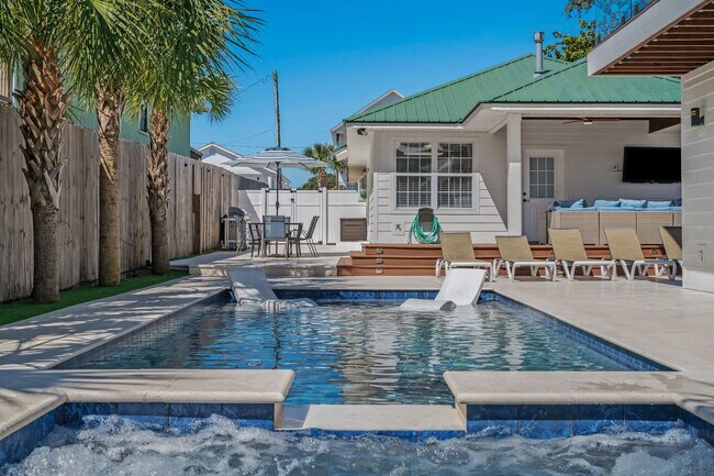 Building Photo - 95 Cobia St