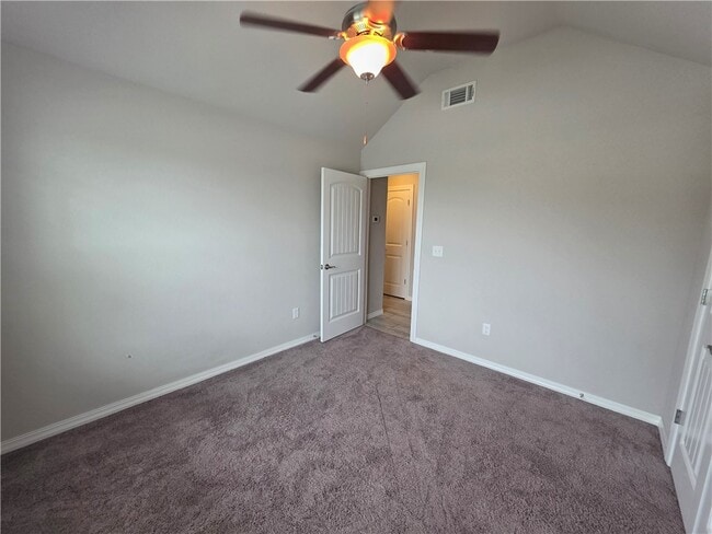 Building Photo - 1100 Gardenia St