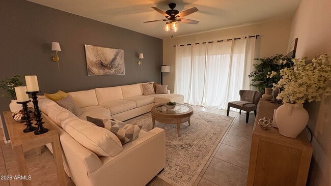 Building Photo - 30998 W Earll Dr