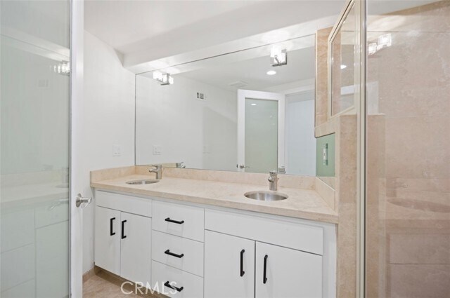 Building Photo - 648 Mystic View