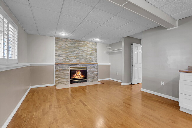 Building Photo - $3,195 - 4 Bed, 2 Bath Home in Broomfield ...