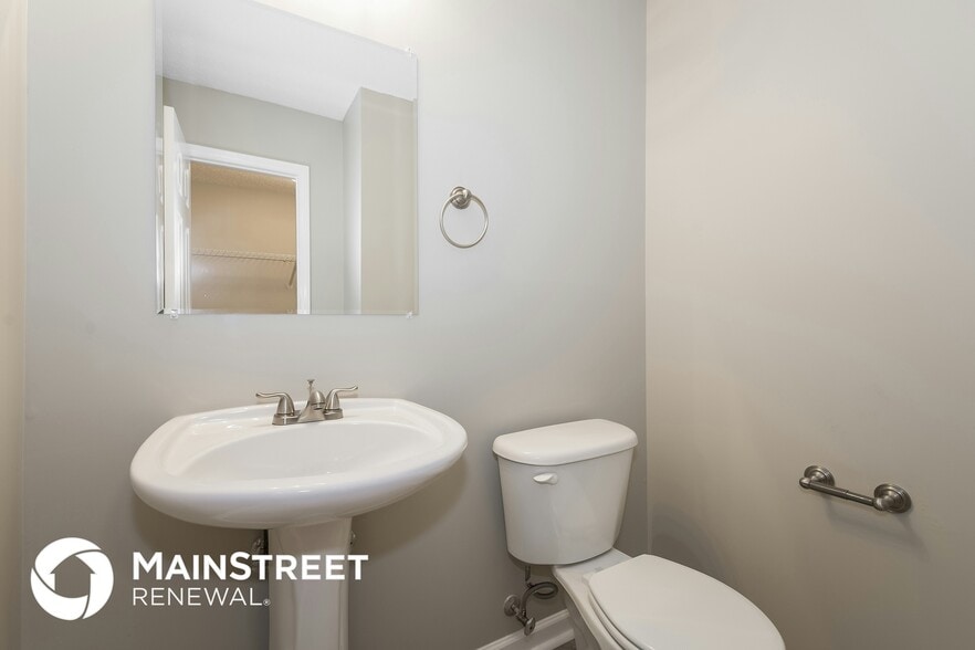 Building Photo - 5316 Marthonna Way