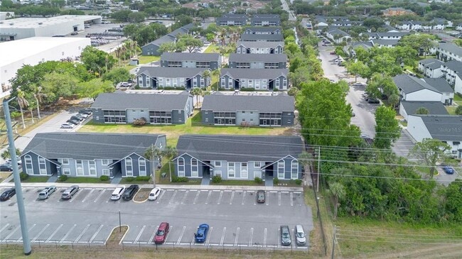 Building Photo - 4100 Pershing Pointe Pl