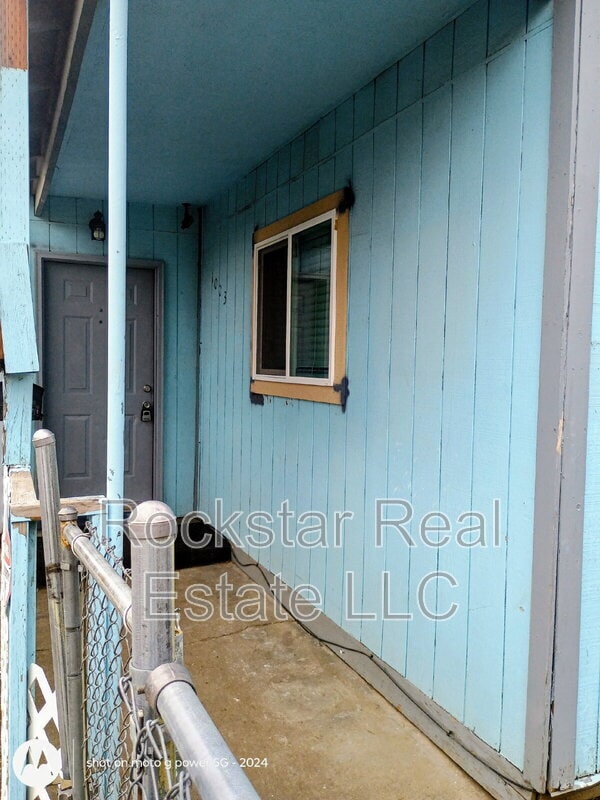 Building Photo - 1003 E Illinois Ave