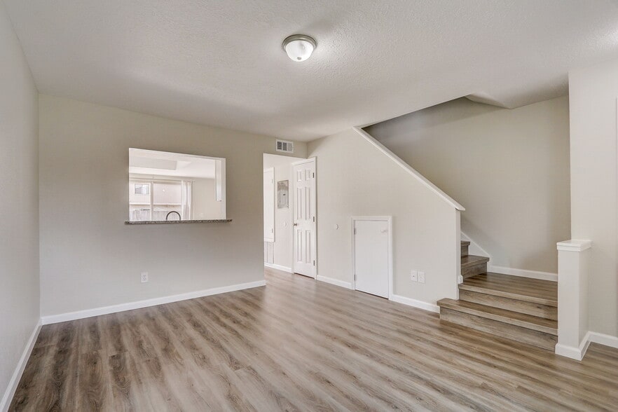 Building Photo - 12008 Pepperdine Pl