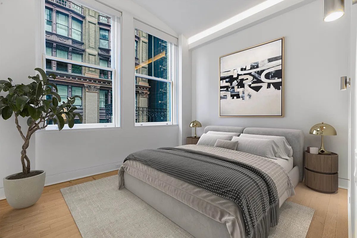 Building Photo - 640 Broadway