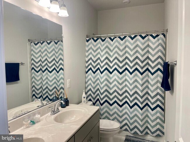 Building Photo - 23006 Sullivans Cove Sq